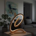 Lampe spirale en bois noble modèle Tourbillon couv